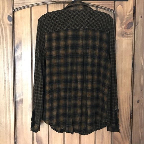 Maurices Womens Button Down Flannel Top S Brown Black Plaid Rayon Shirt Pocket - Picture 5 of 9